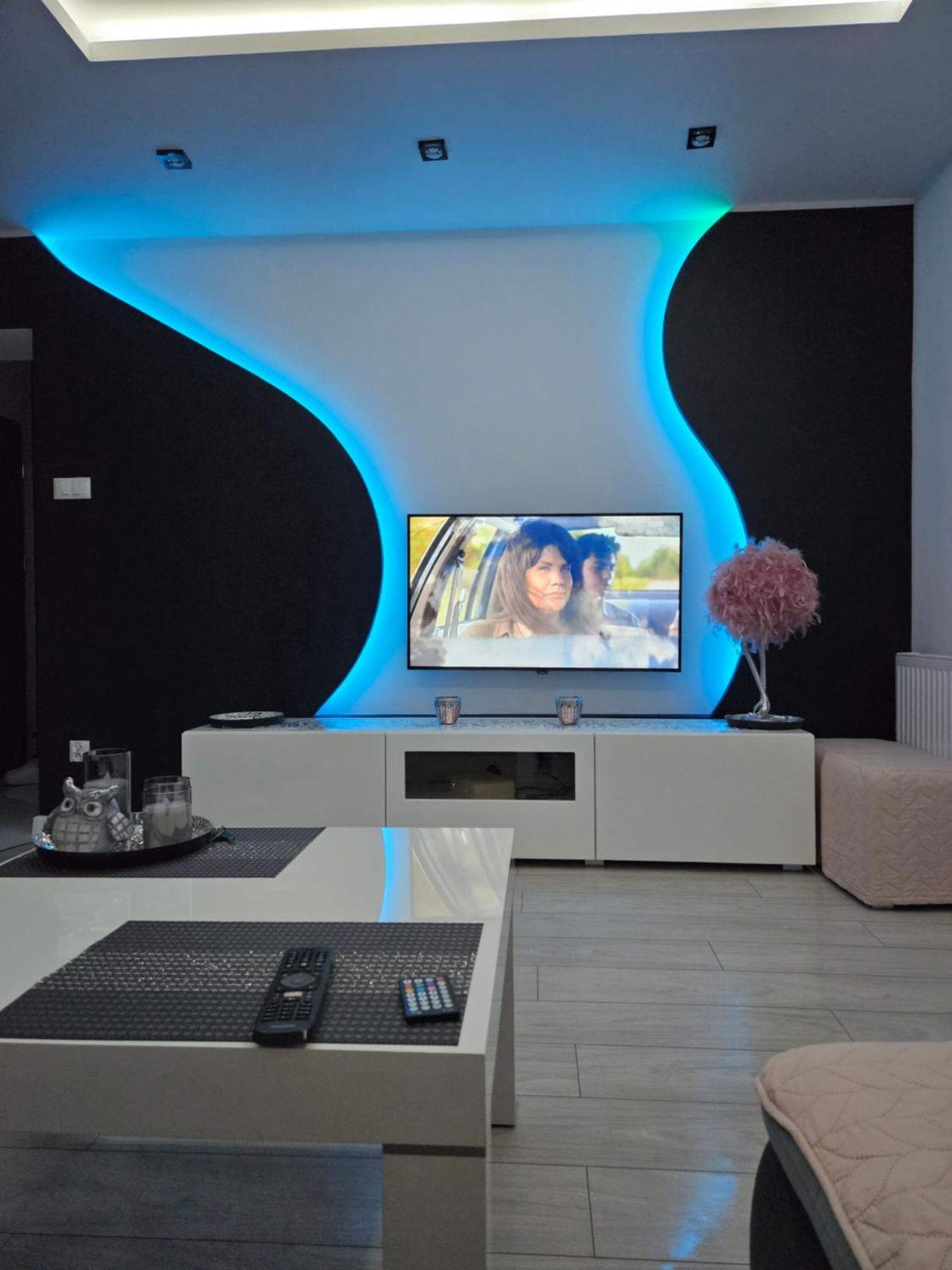 Silver Apartment *