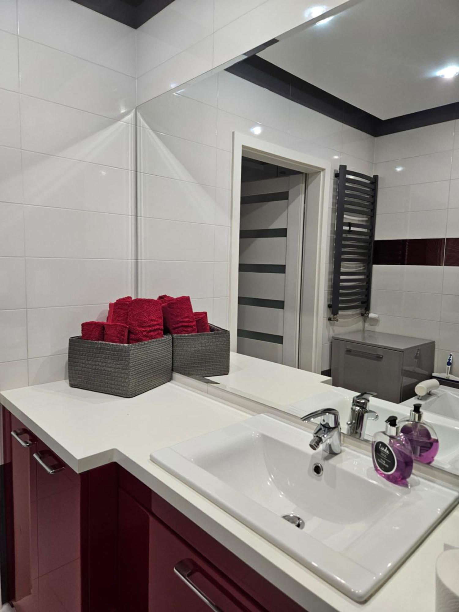 Silver Apartment